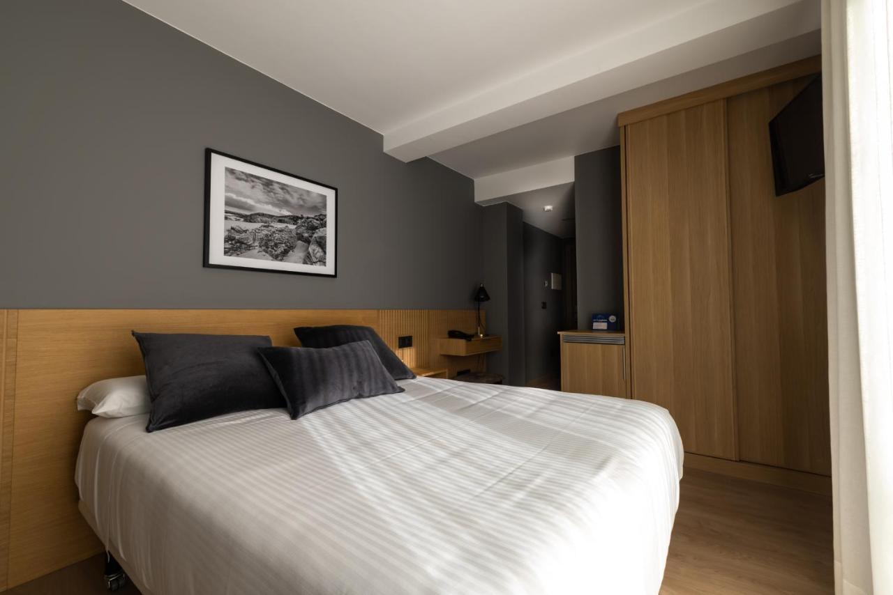 Hotel Europa Arteixo Buitenkant foto