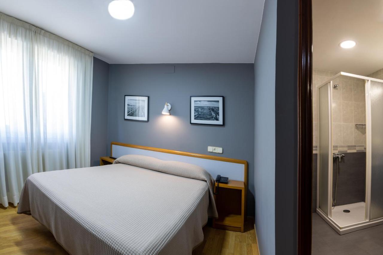 Hotel Europa Arteixo Buitenkant foto