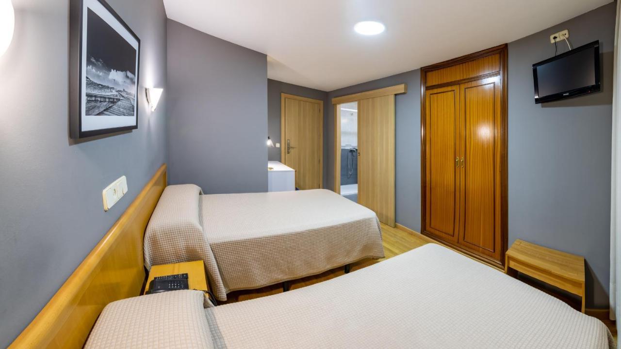 Hotel Europa Arteixo Buitenkant foto